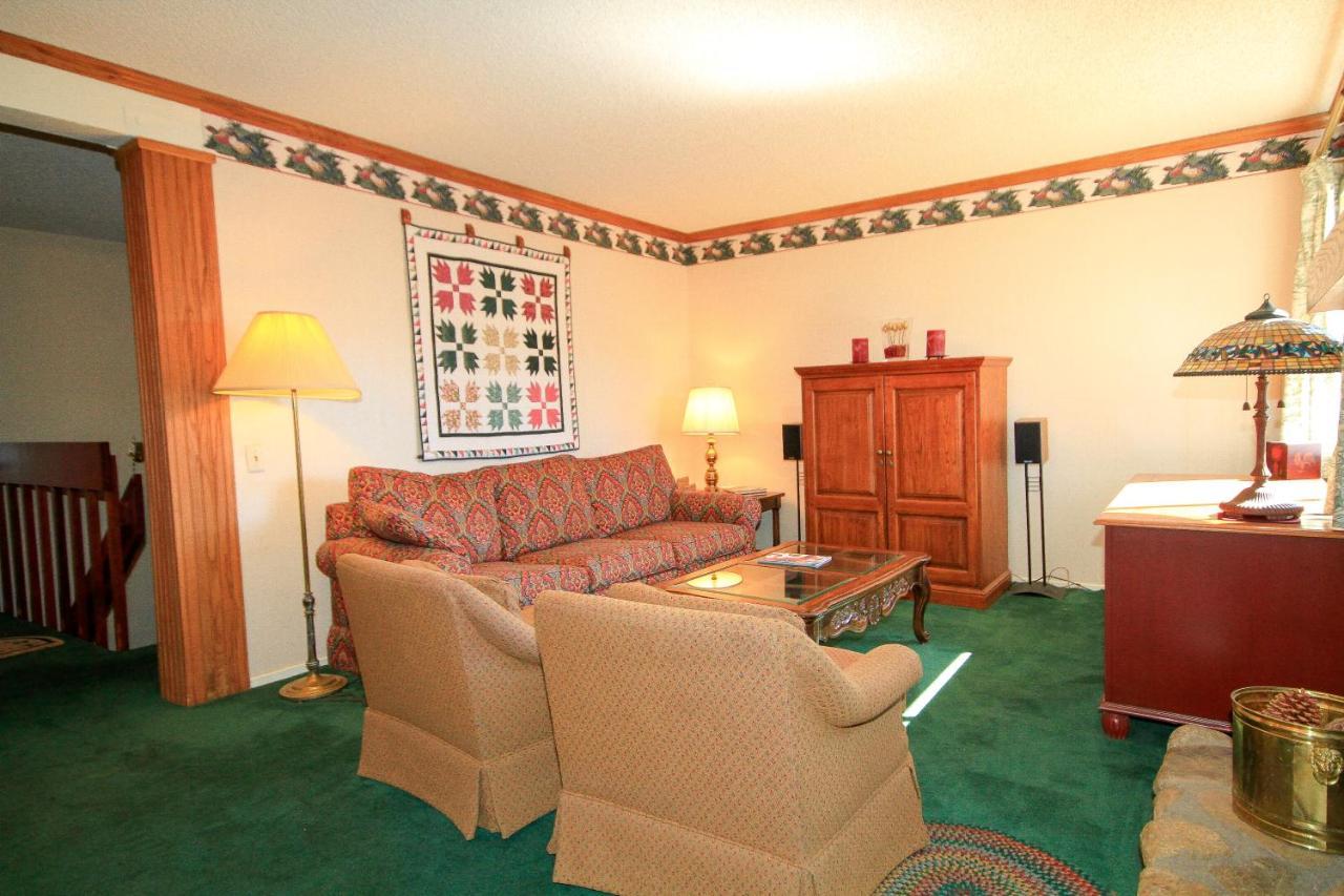 Mammoth Ski & Racquet Club #115 *